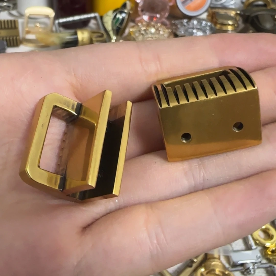 古铜色边夹10元6个.