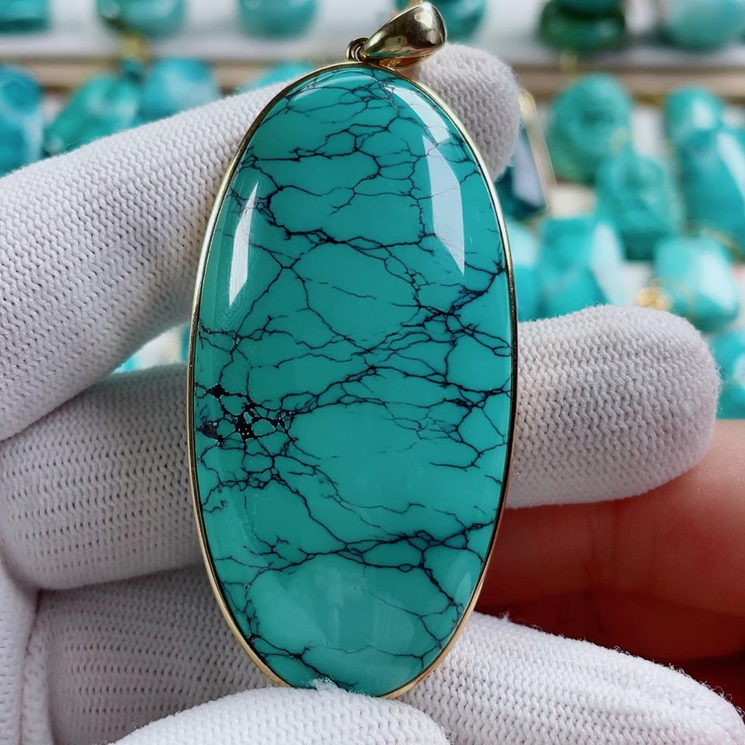 绿松石18K金镶嵌颈饰