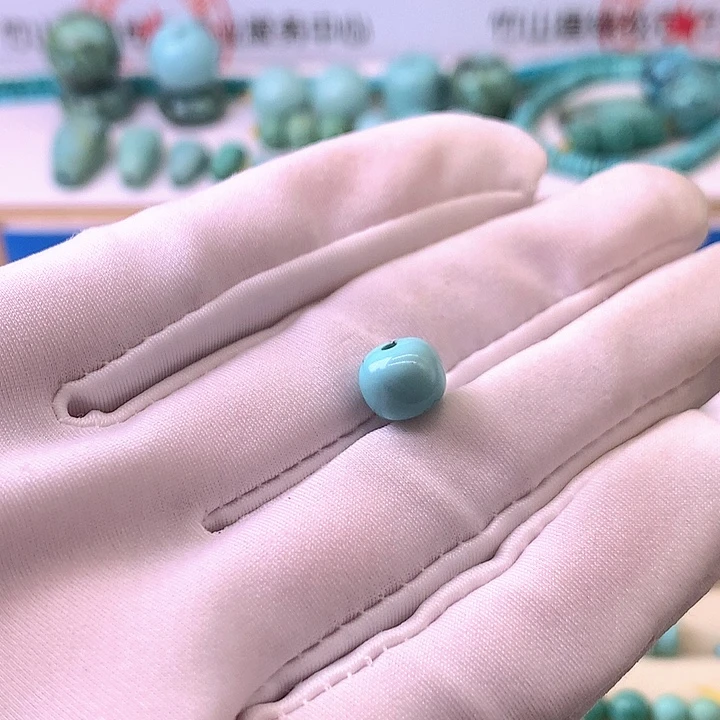 绿松石未镶嵌挂件