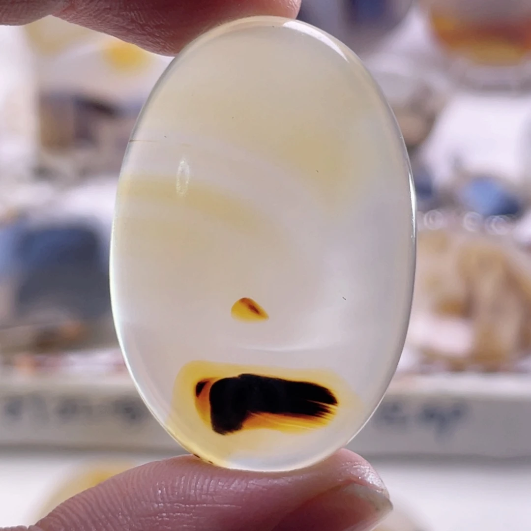 玛瑙/玉髓未镶嵌珠宝奇石