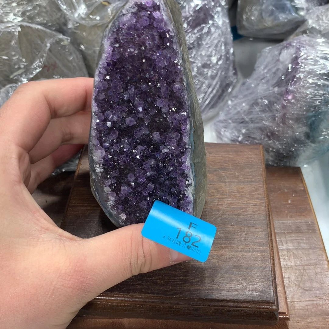 紫晶大型摆件（非配饰）未镶嵌