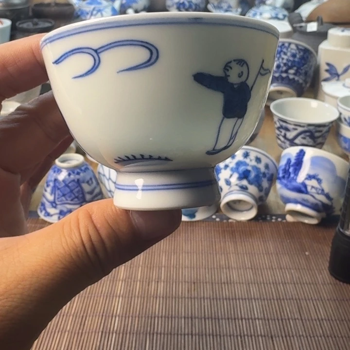 青花瓷器杯子茶啊