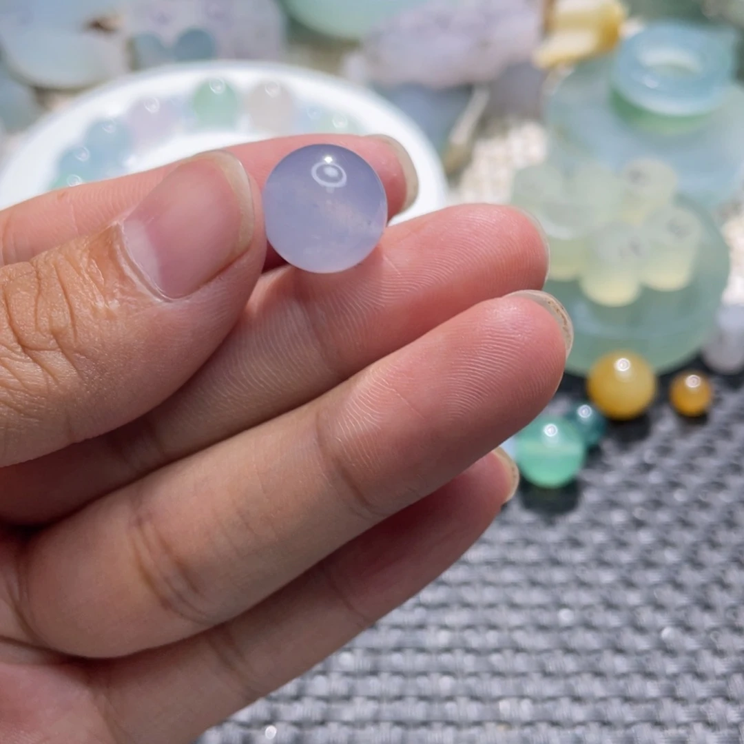 笑****翡翠未镶嵌颈饰翡翠