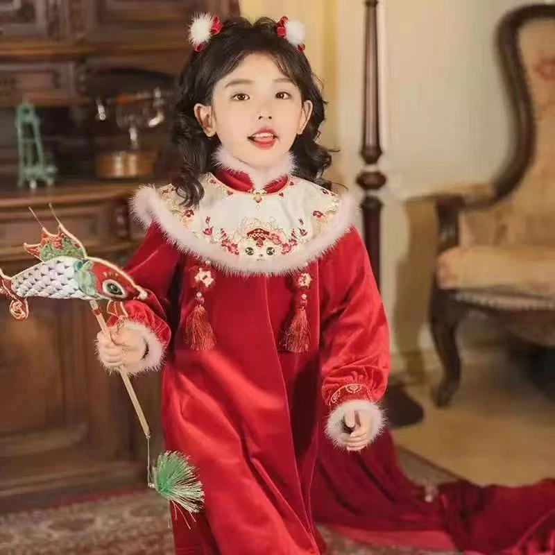 女童连衣裙2025秋冬新款儿童洋气时髦拜年服女宝宝冬季中式公主裙