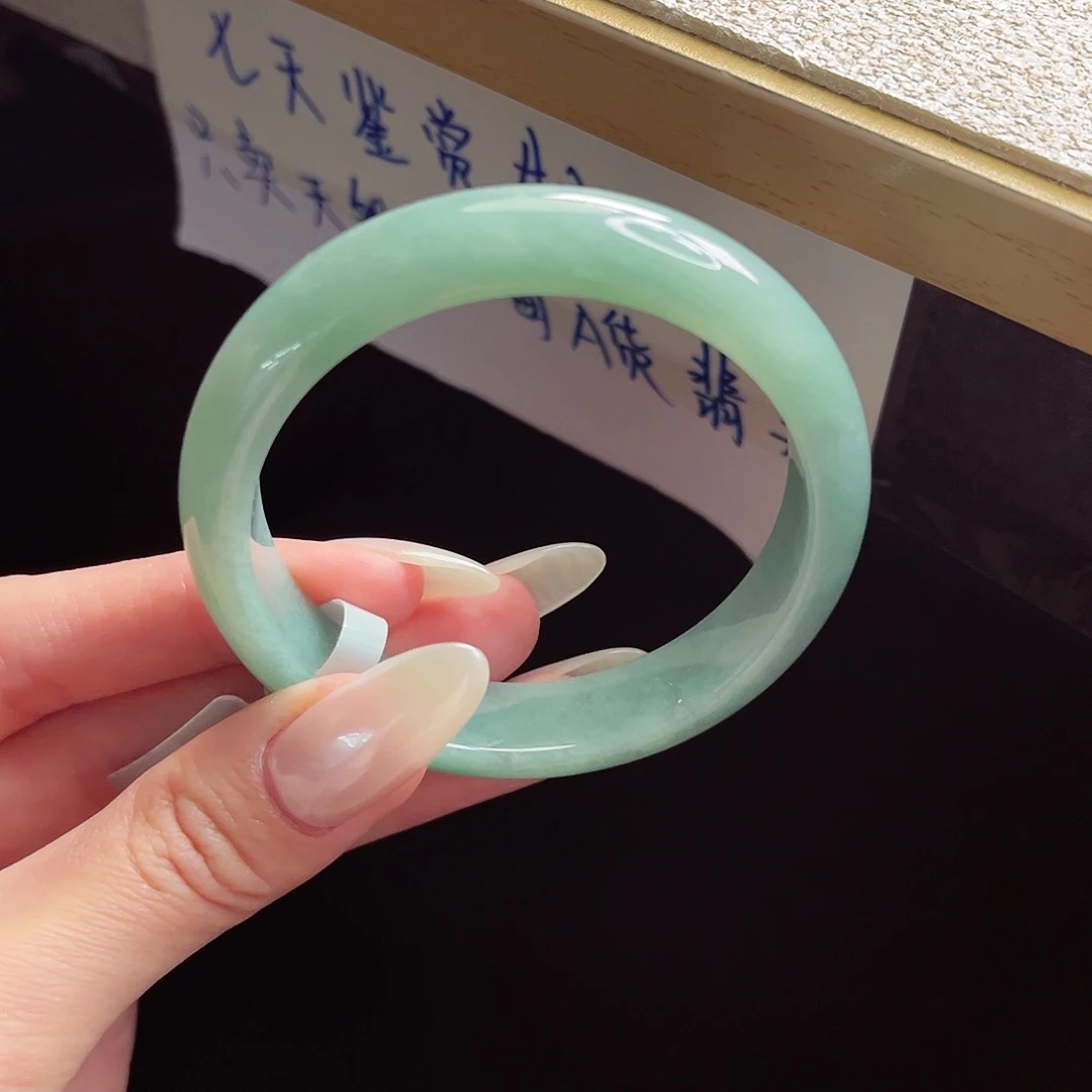 未镶嵌手镯翡翠12