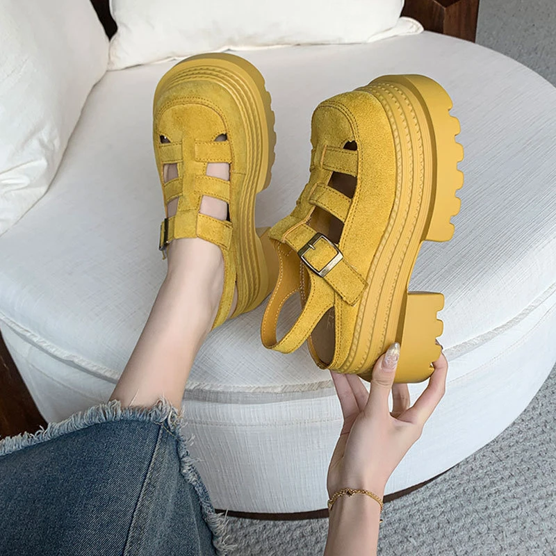 复古百搭洋气罗马凉鞋2025夏季新款软皮编织镂空厚底小个子猪笼鞋