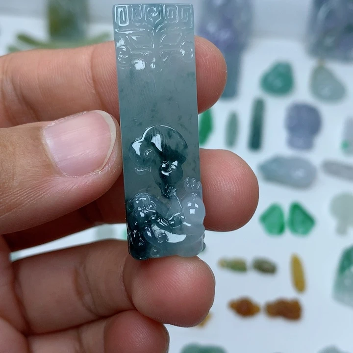 吊坠(不含链)未镶嵌翡翠