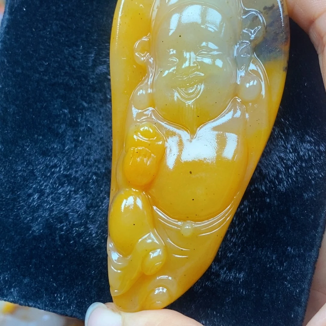 颈饰未镶嵌石英岩玉