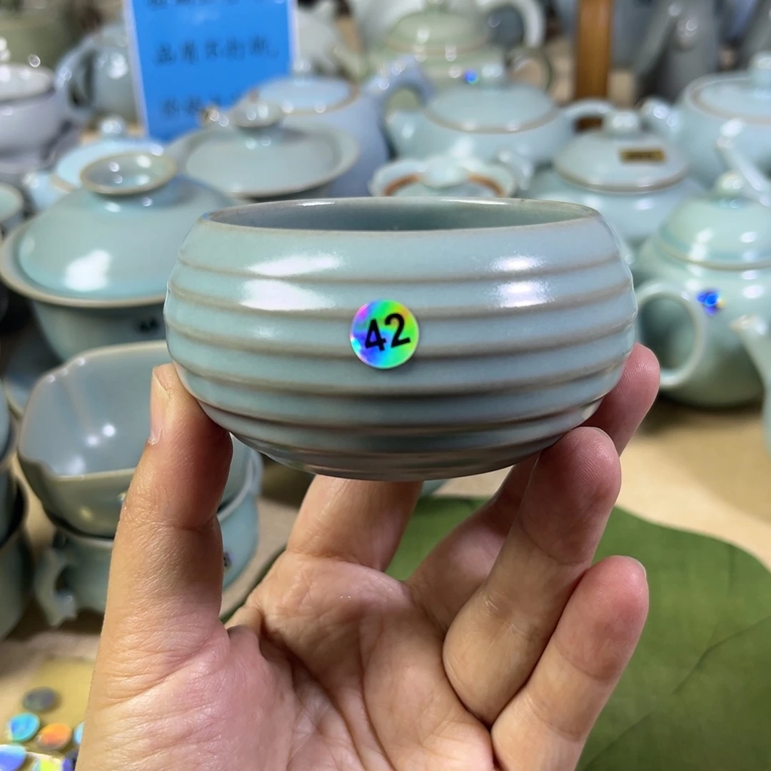 42旋纹罗汉钱袋子暇