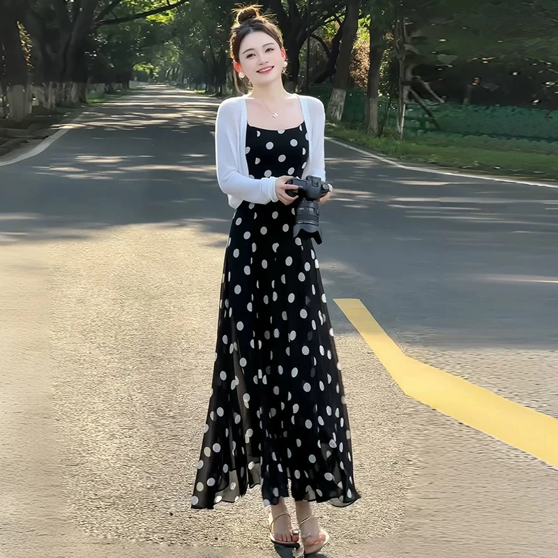 2025夏季新款法式时尚显瘦吊带波点连衣裙气质短款防晒衫两件套