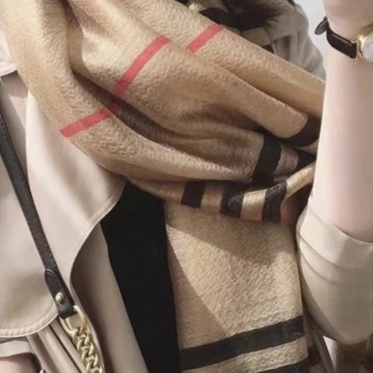 棕色巴巴格秋冬款桑蚕丝真丝手工高档长围巾披肩通用百搭格纹气质