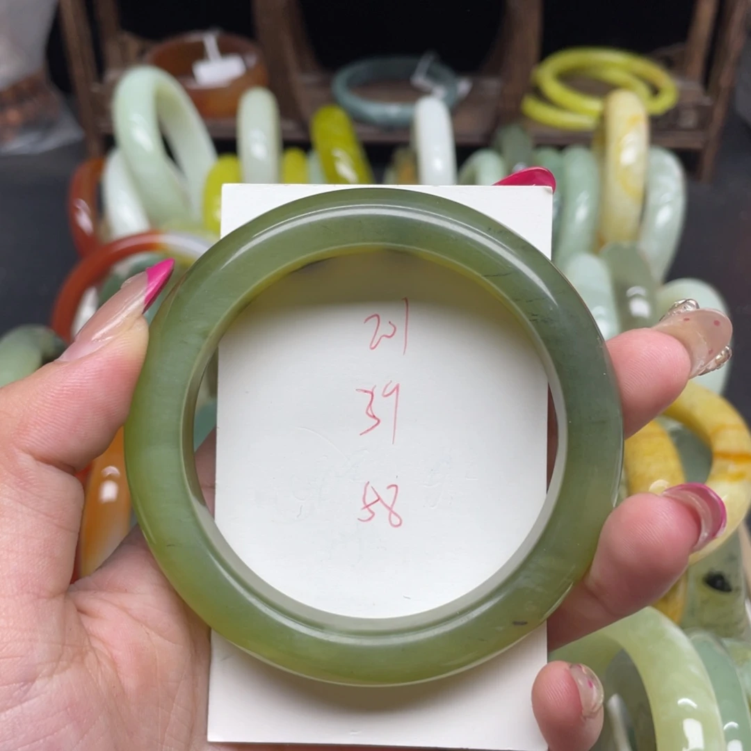 未镶嵌蛇纹石玉手镯