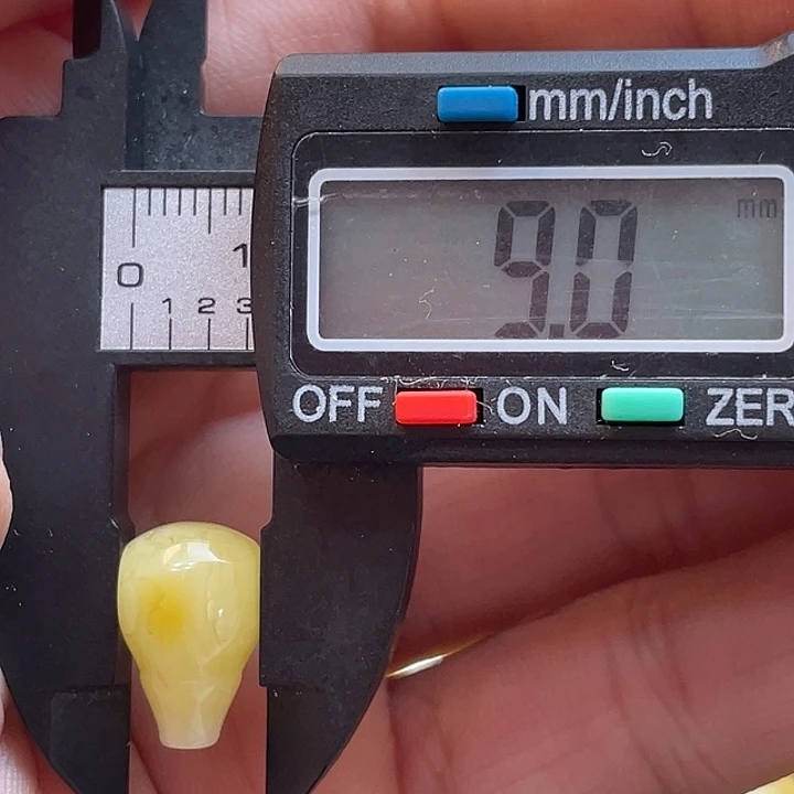 蜜蜡未镶嵌裸石24号