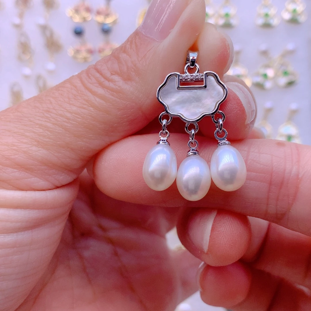 合金淡水珍珠耳饰