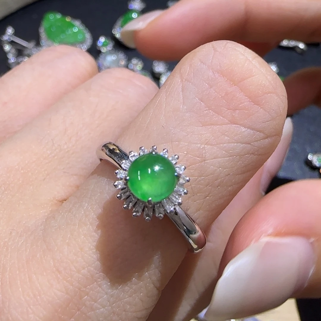 翡翠18K金镶嵌颈饰精品