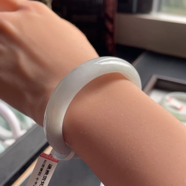 翡翠未镶嵌手镯27