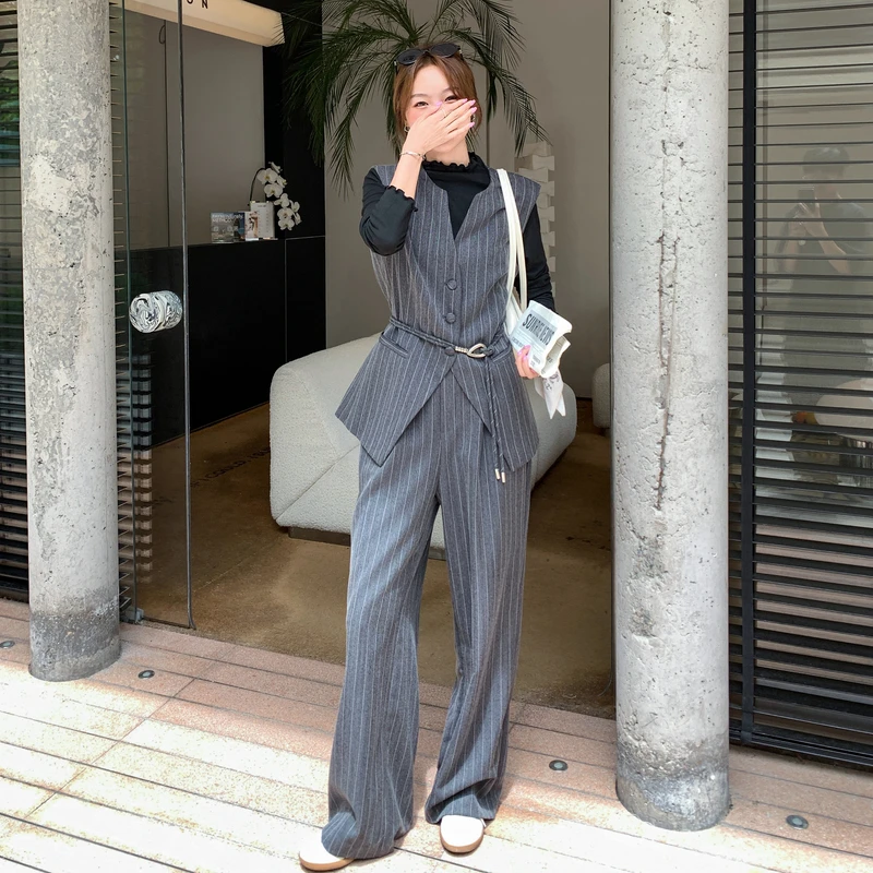 高级感时尚气质条纹套装女2025年春秋新款撞色拼接系带收腰三件套