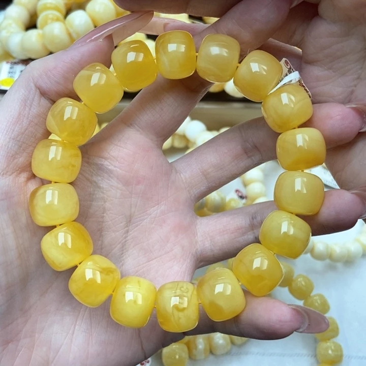 琥珀未镶嵌珠宝奇石14