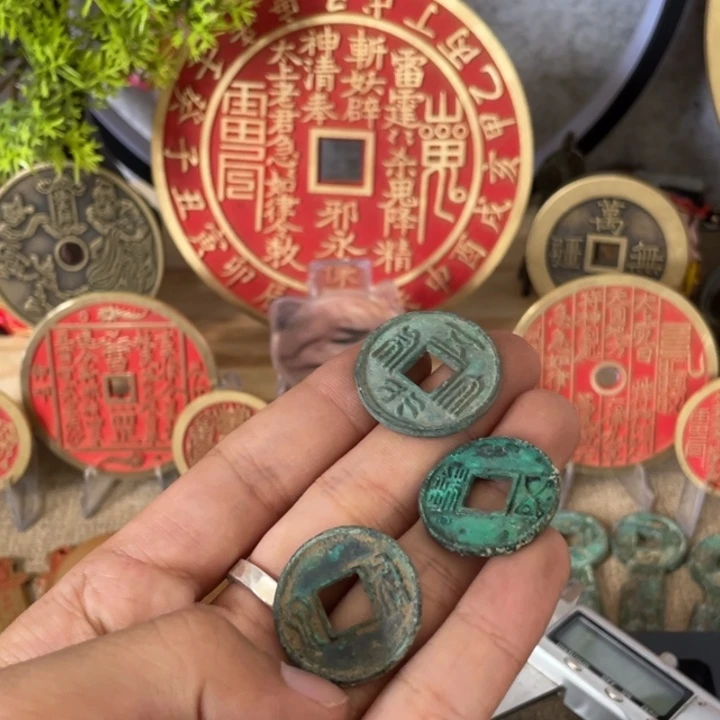 铜现代仿制工艺品