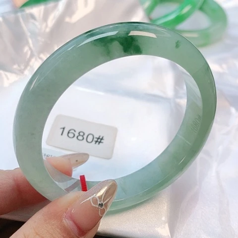 未镶嵌手镯翡翠1680