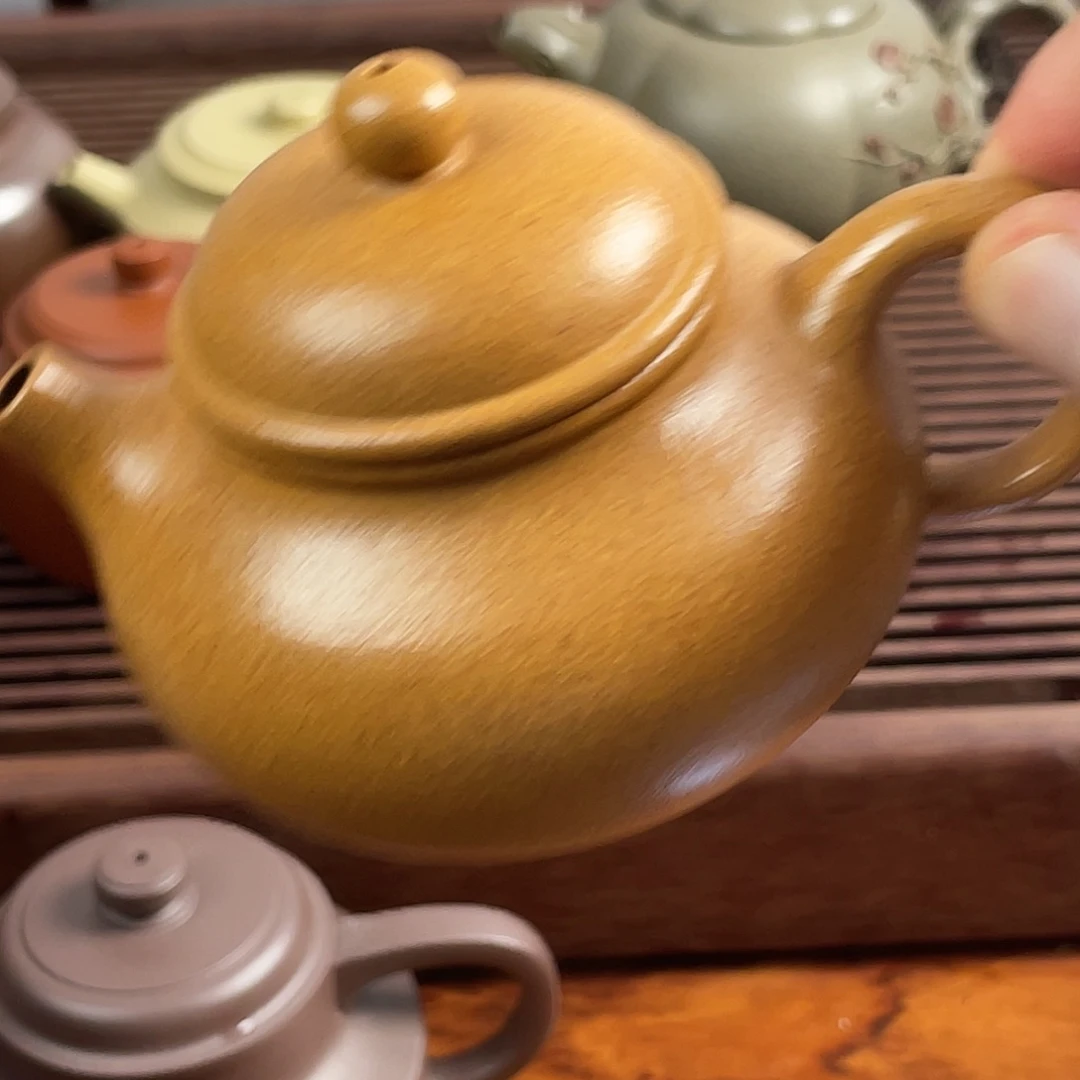紫砂茶宠黄金段融天