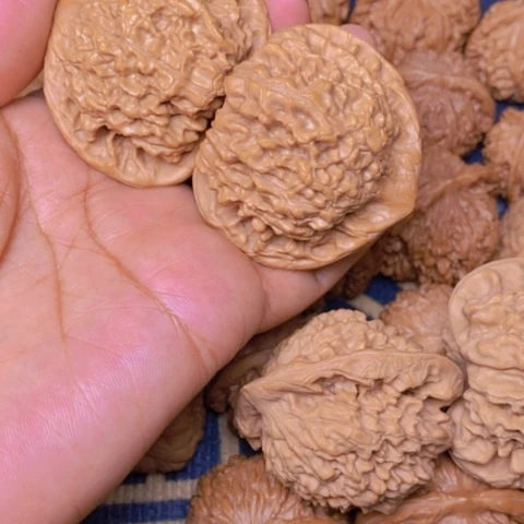 【闪购商品】文玩核桃吊坠耀*官帽50