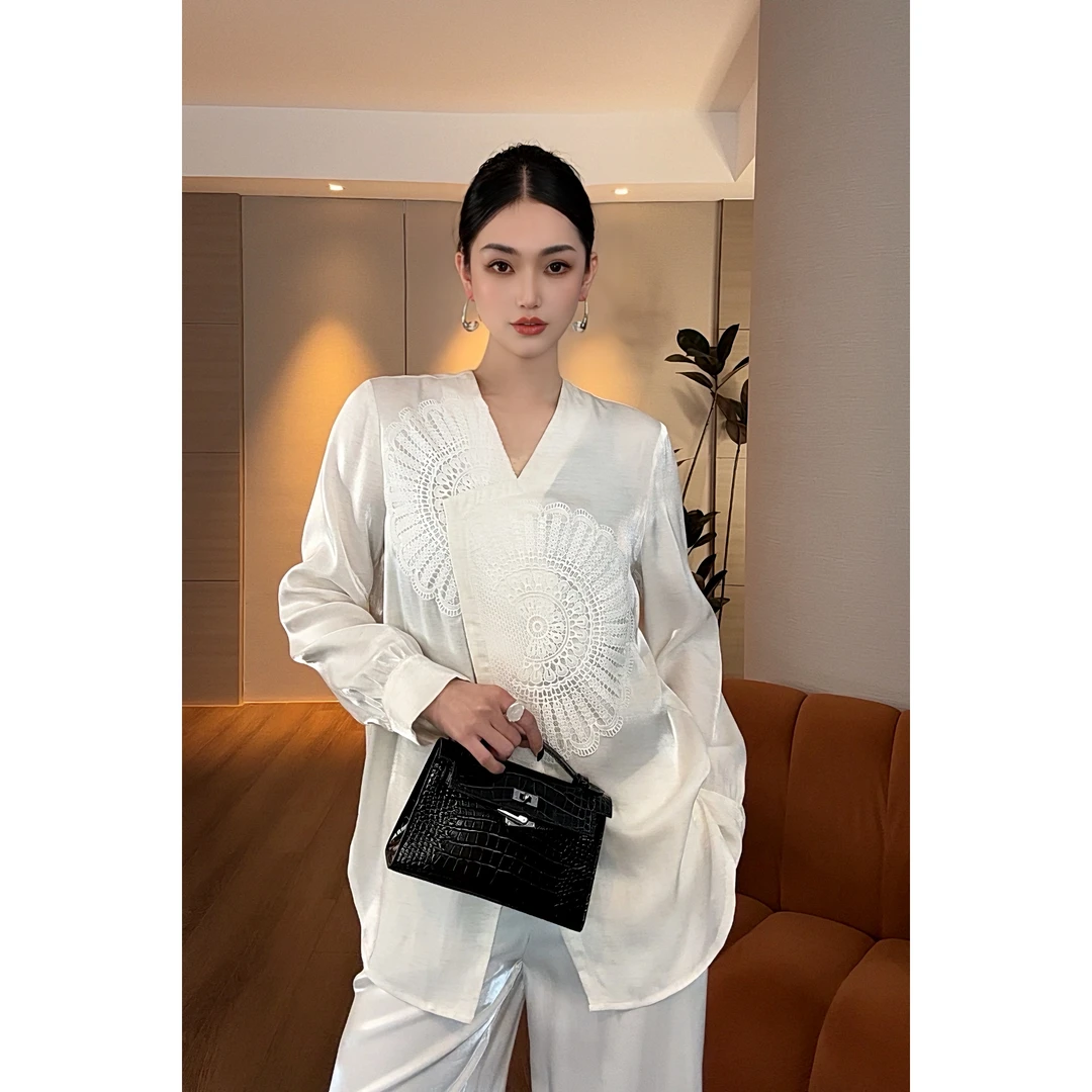 紫紫 向阳 立体浮雕设计感小众时尚气质百搭长袖衬衫 ZD02SZYL129