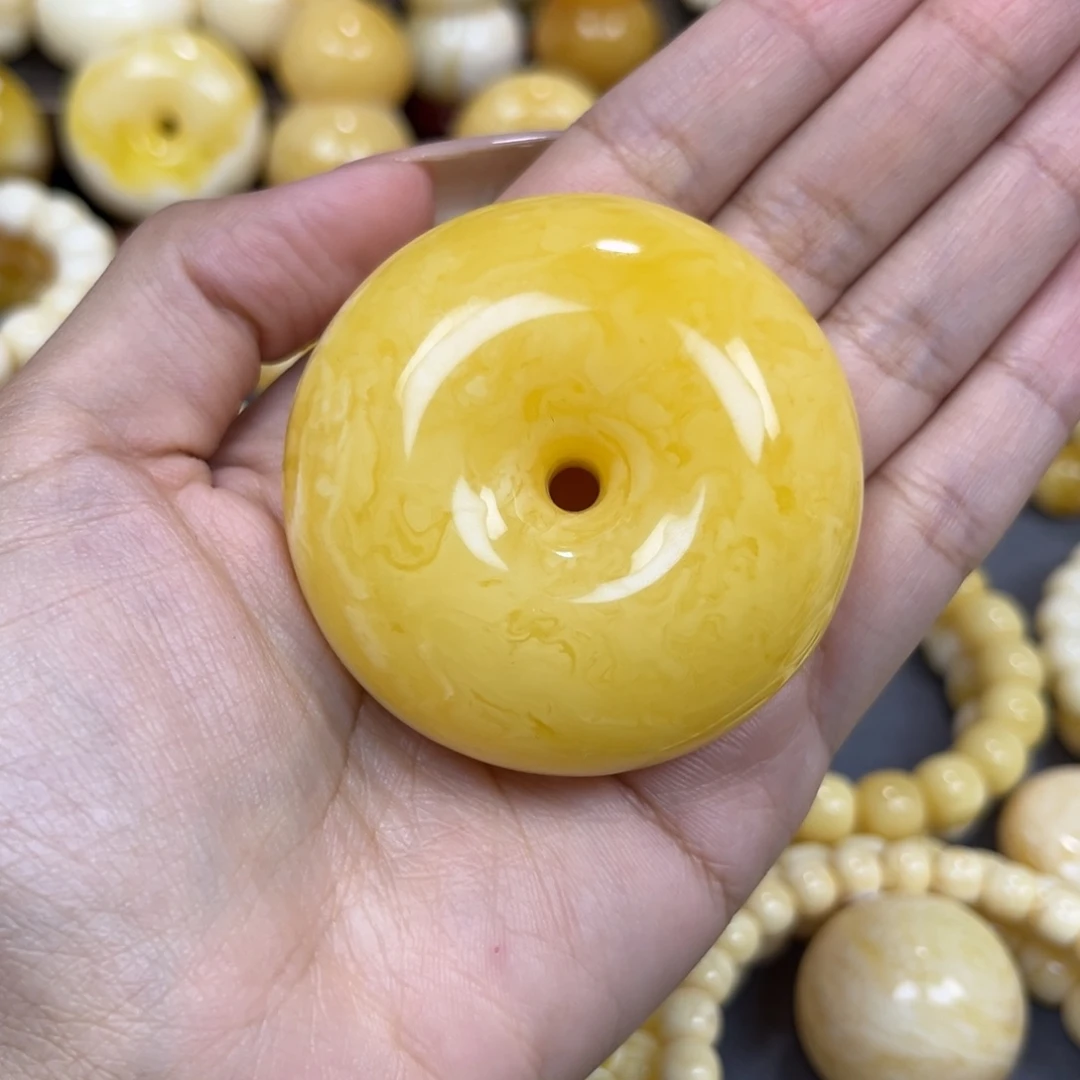 琥珀未镶嵌手串……