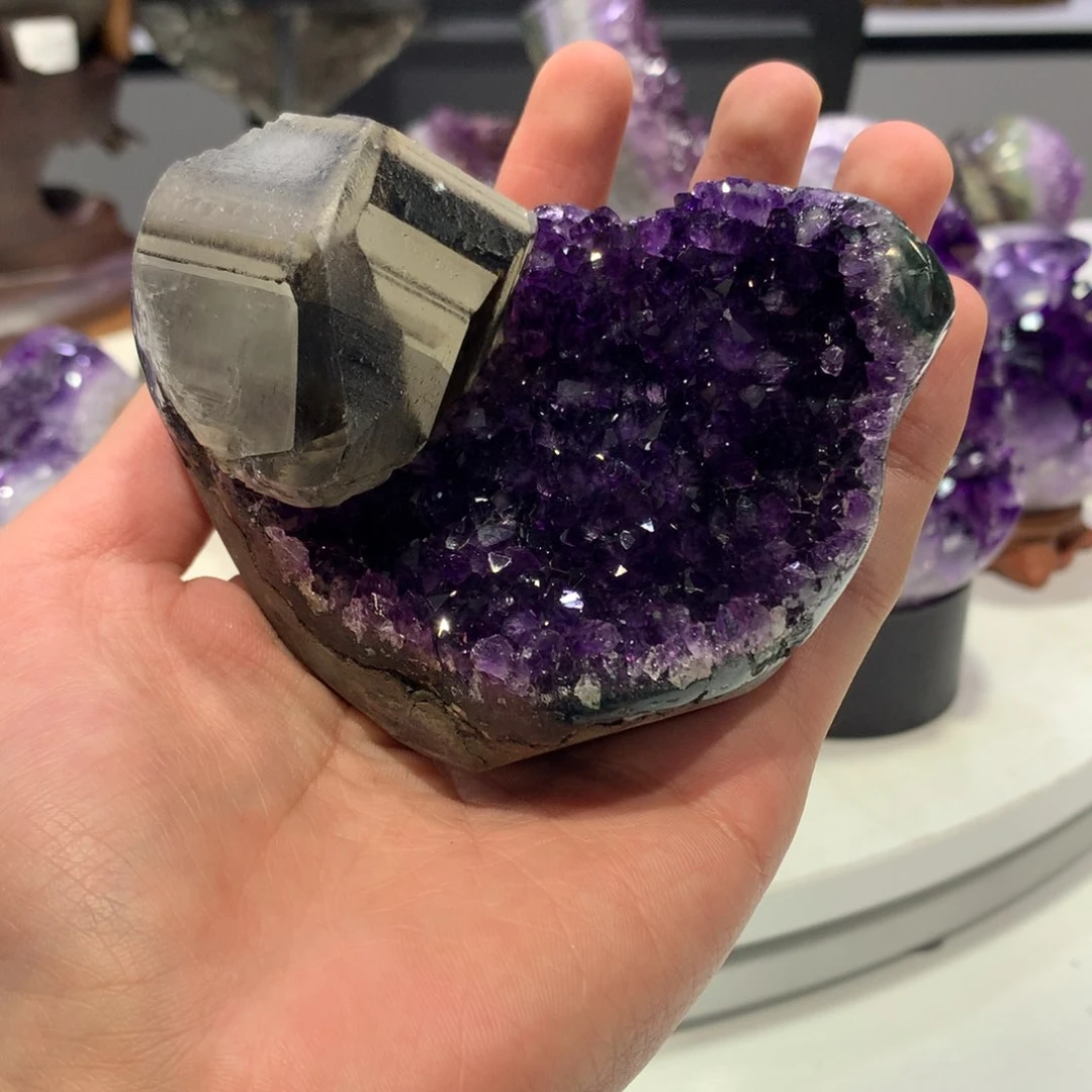 未镶嵌大型摆件（非配饰）紫晶生****光紫晶