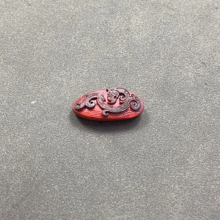 轻***聆南红玛瑙未镶嵌手牌