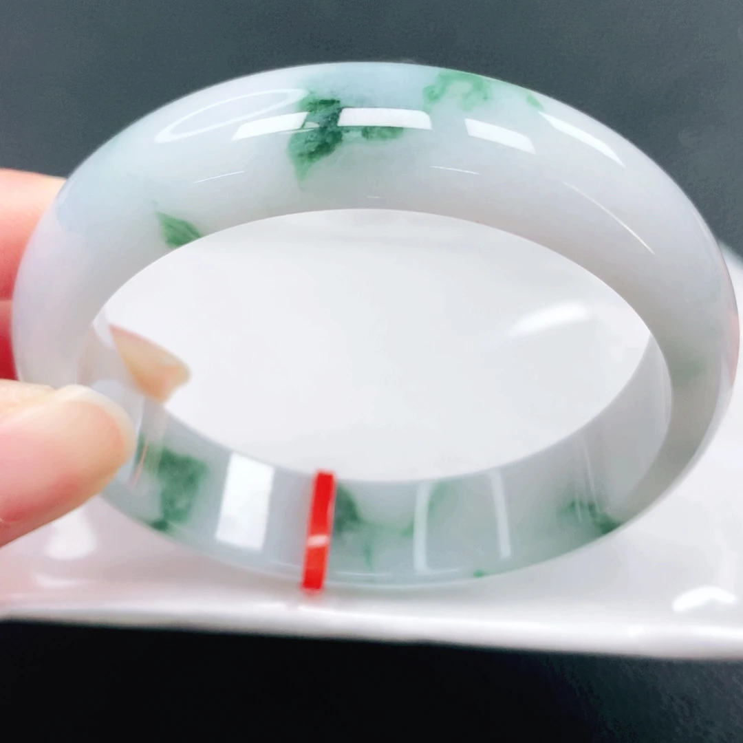 翡翠未镶嵌手镯55圈