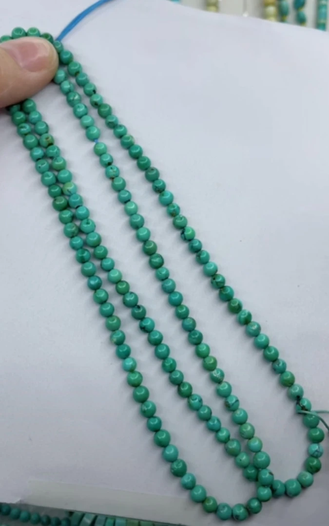 天然原矿绿松石米珠链卡4+