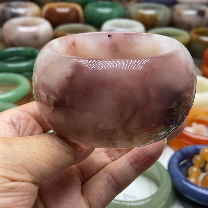 未镶嵌手镯石英质玉