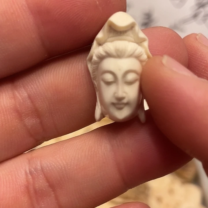 天然猛犸牙雕刻品