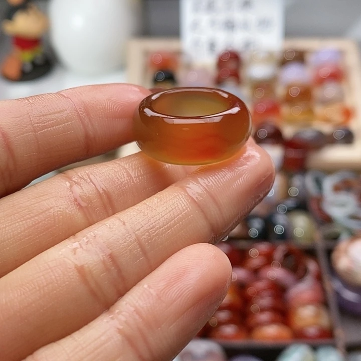 M***Ο玛瑙/玉髓未镶嵌戒指A64不退换港10