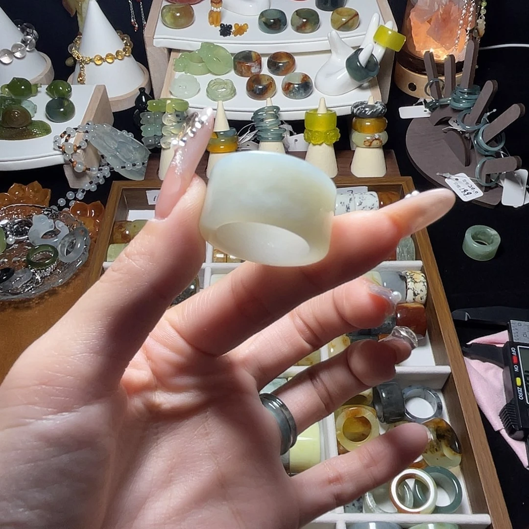 蛇纹石玉未镶嵌戒指20.7