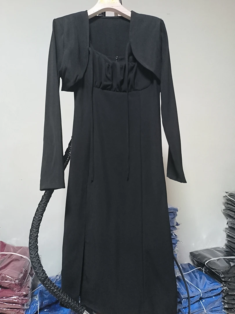 秋季新款小西装外套+抽绳收腰显瘦吊带连衣裙两件套通勤潮流西服