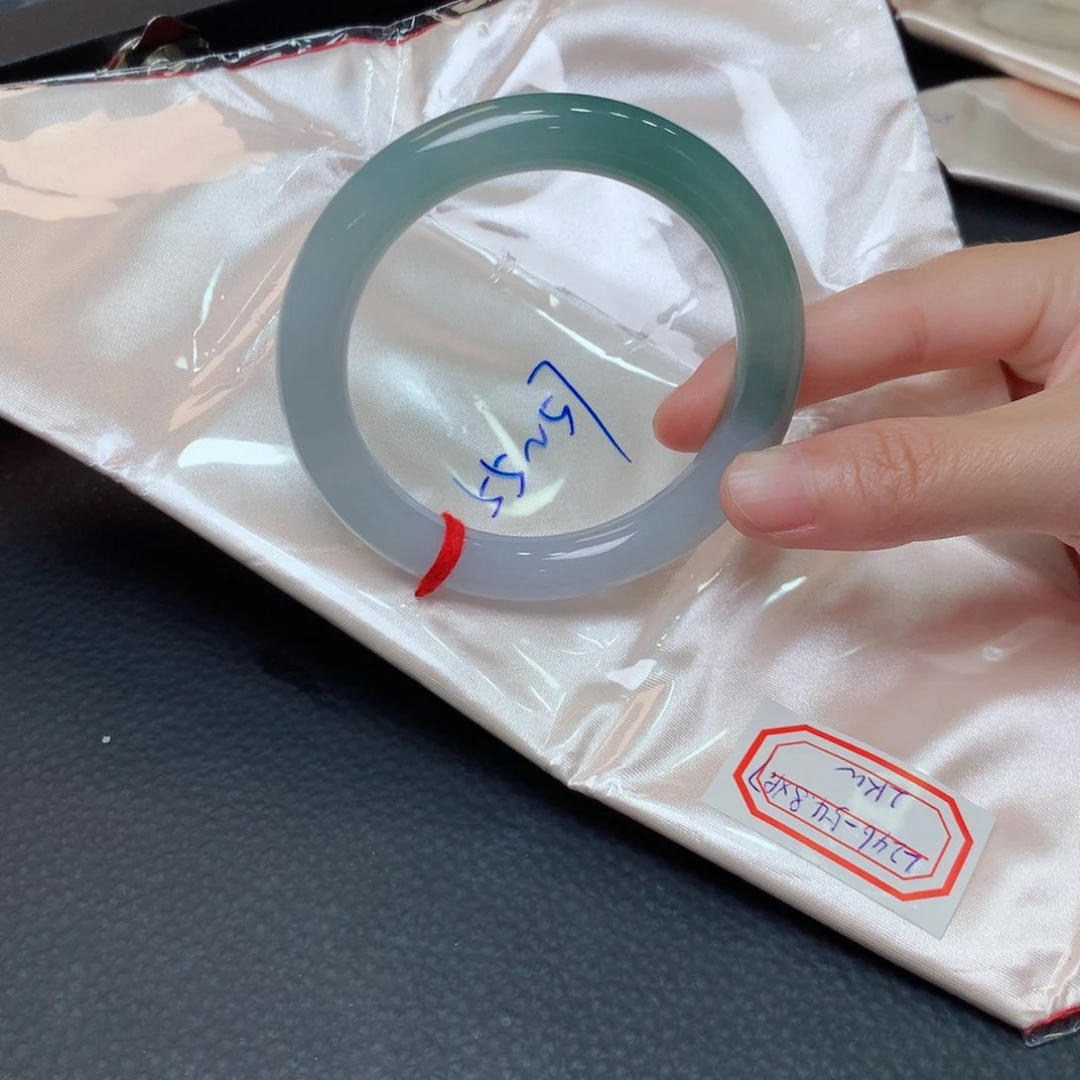 未镶嵌手镯翡翠翡翠