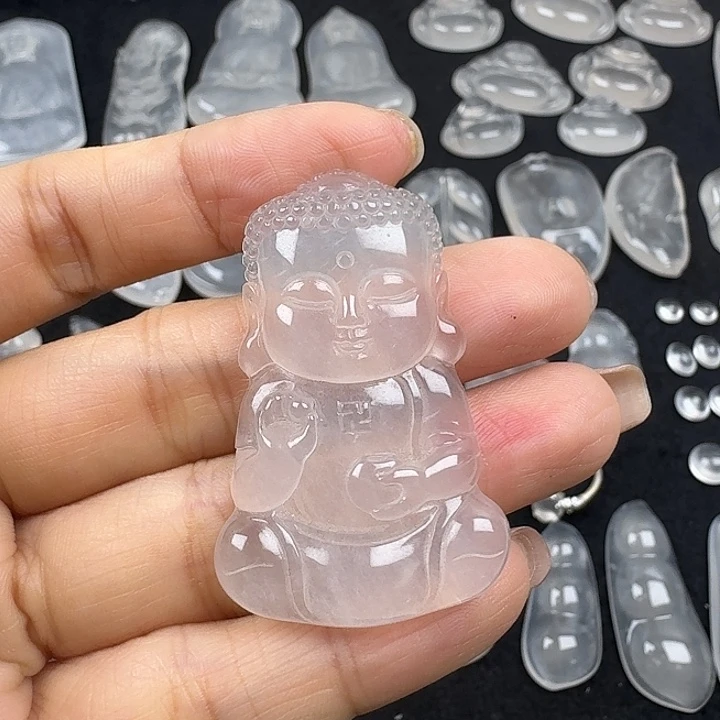 石英质玉未镶嵌颈饰