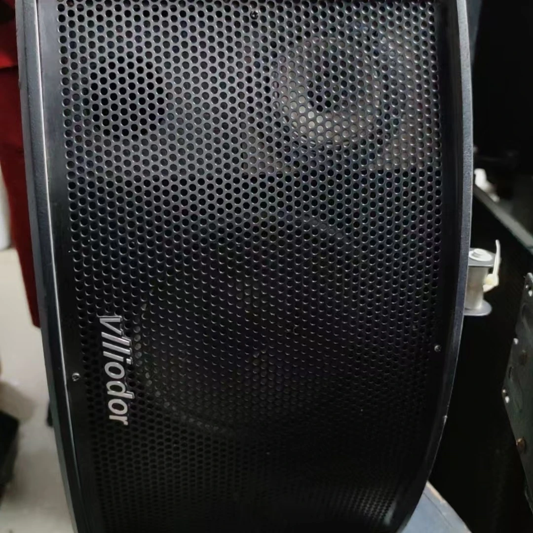 8新  二手八寸卡包音响一对，不包邮运费到付