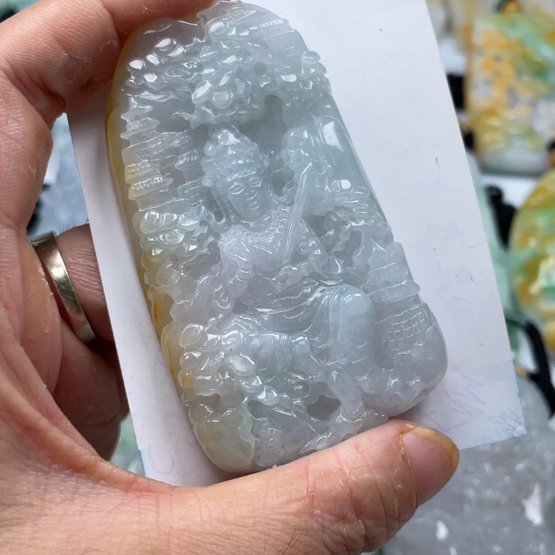 翡翠未镶嵌颈饰夹***心翡翠