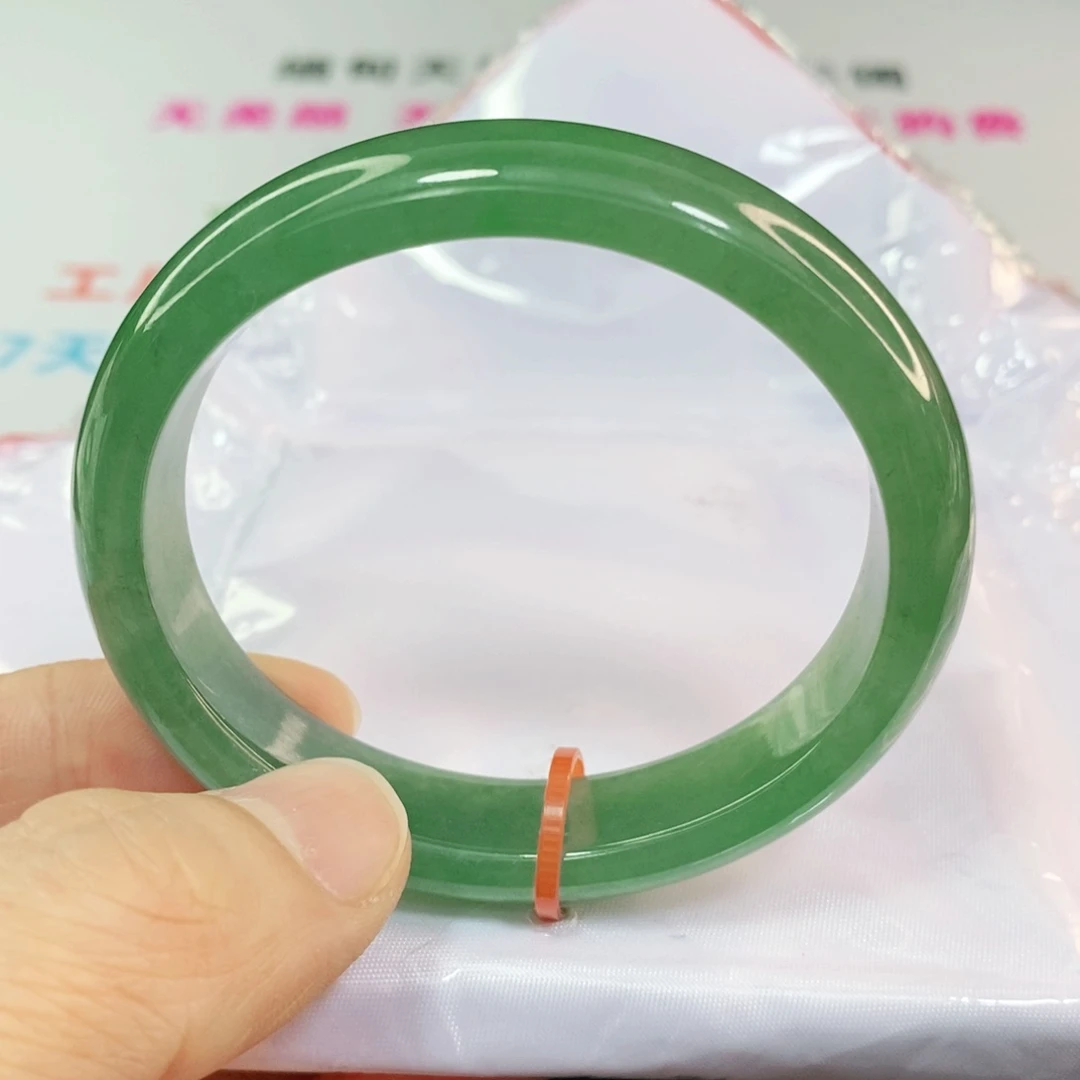 翡翠手镯未镶嵌54.4圈口贵妃