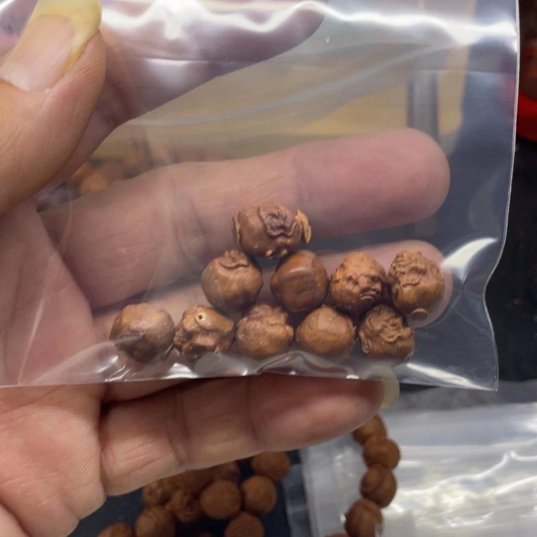 ?****e龙纹桃核单子的的