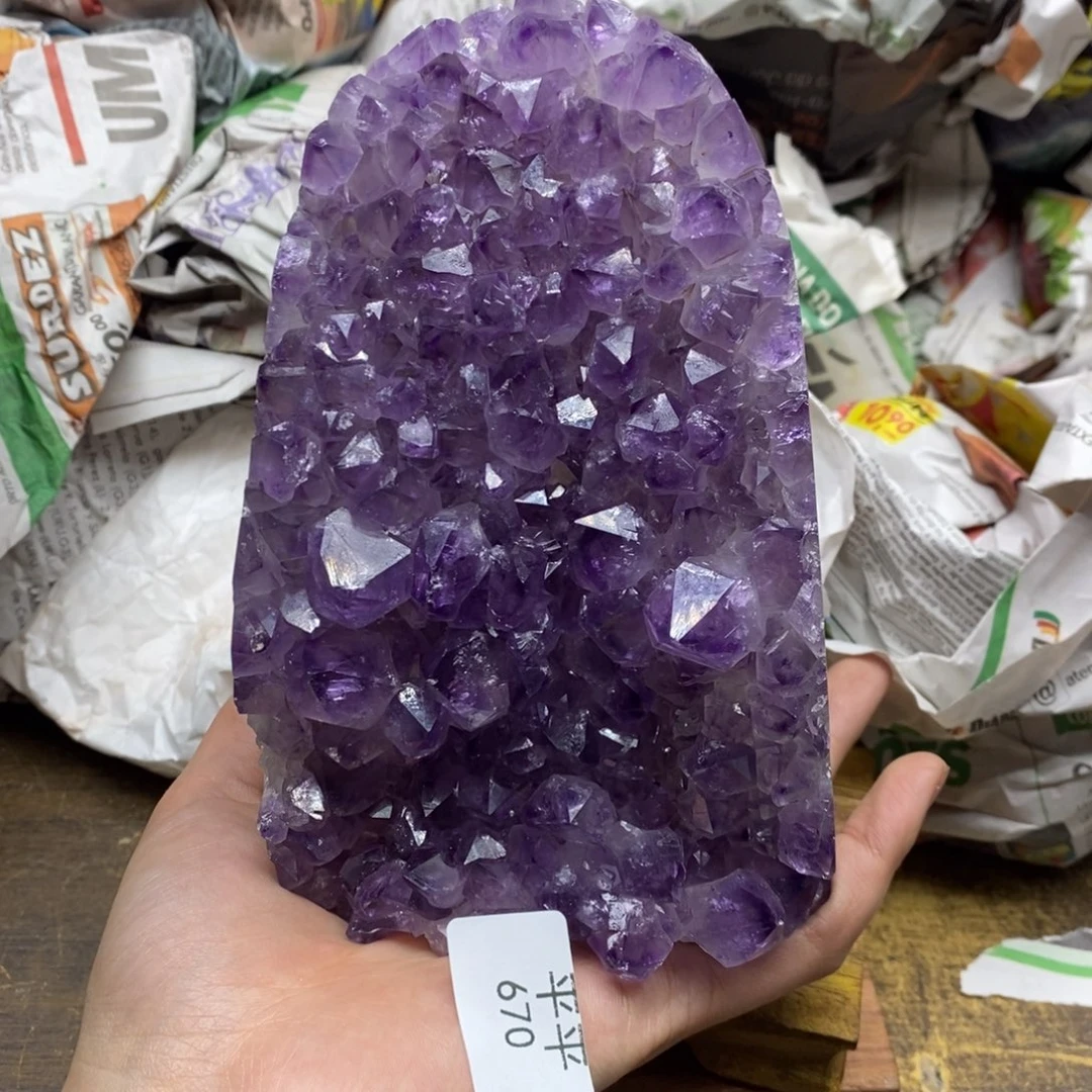 紫晶乌拉圭未镶嵌