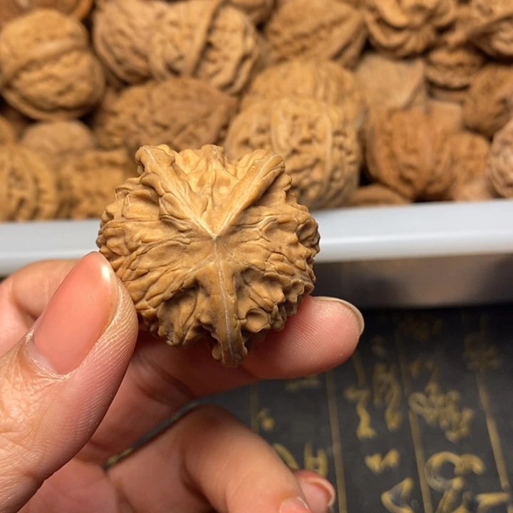 厚***焱文玩核桃吊坠文玩核桃异形单只