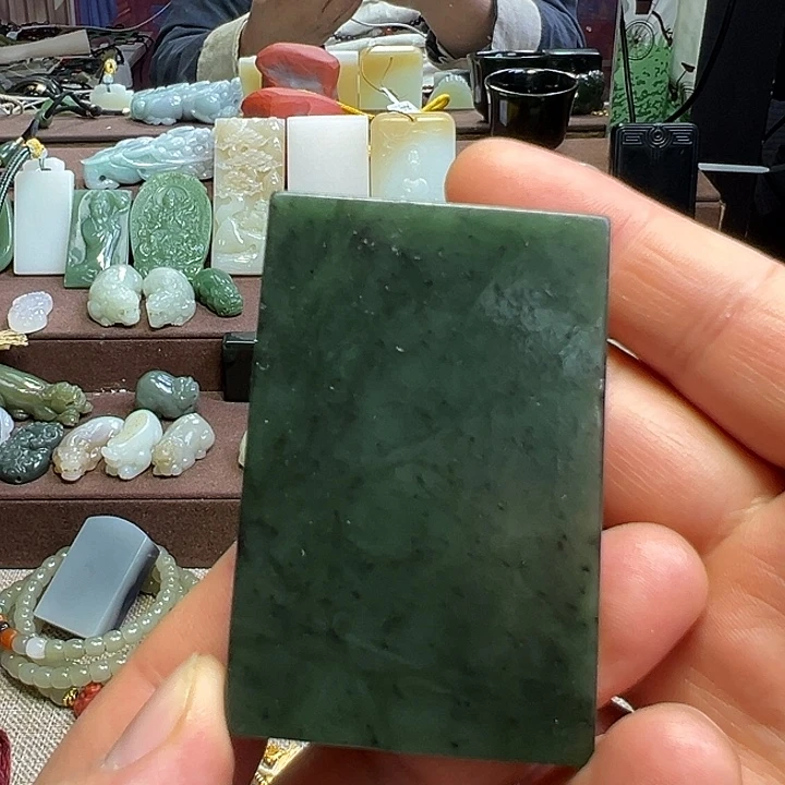 定制和田玉未镶嵌可以雕刻八大守护，12生肖