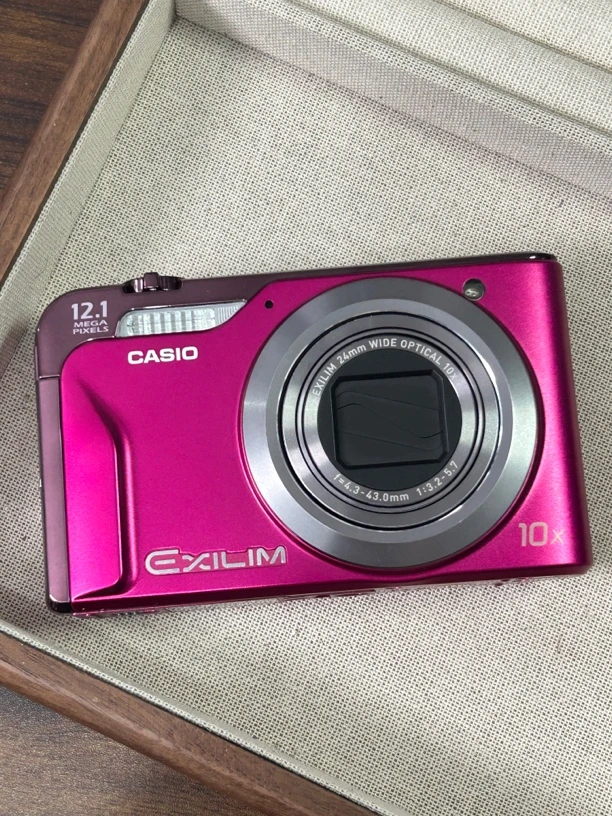 95新 Casio/卡西欧 h10 粉紫色 屏幕有膜 十倍小长焦 带美颜