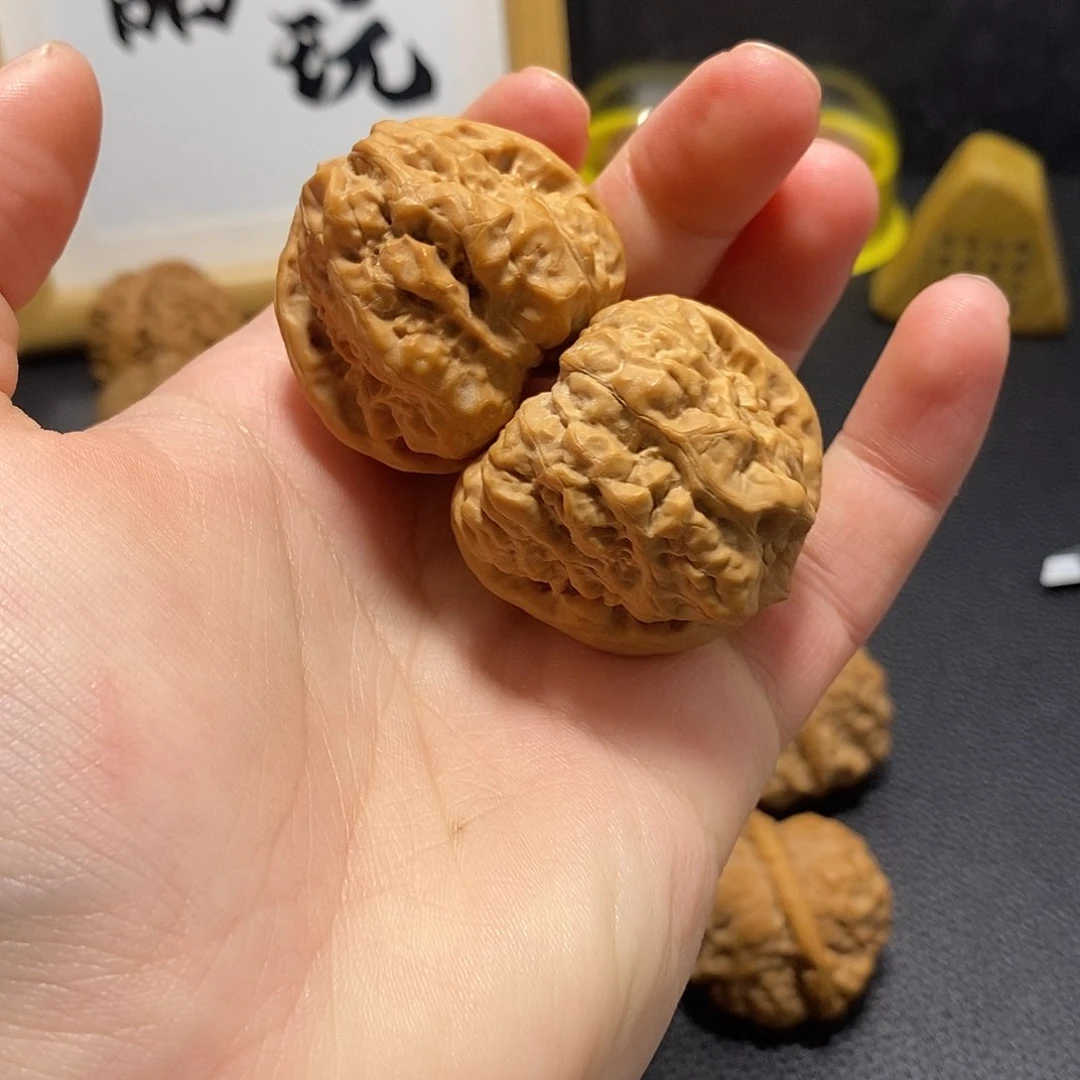 文玩核桃把件蒸**上蛤蟆