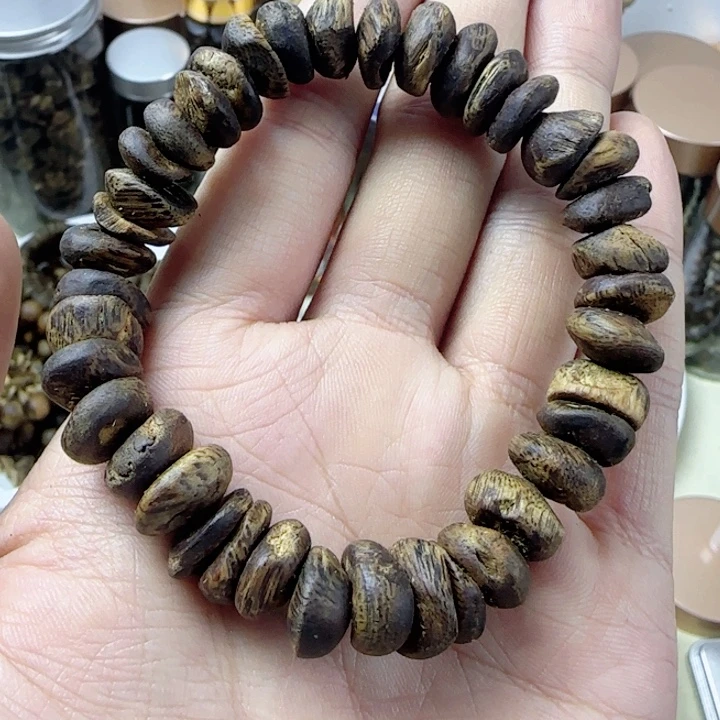 沉香沉香碎屑奇楠沉香碎虫漏天然13左右