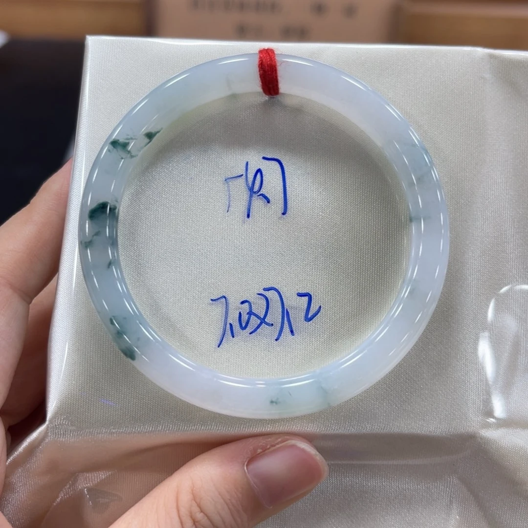 未镶嵌手镯翡翠翡翠